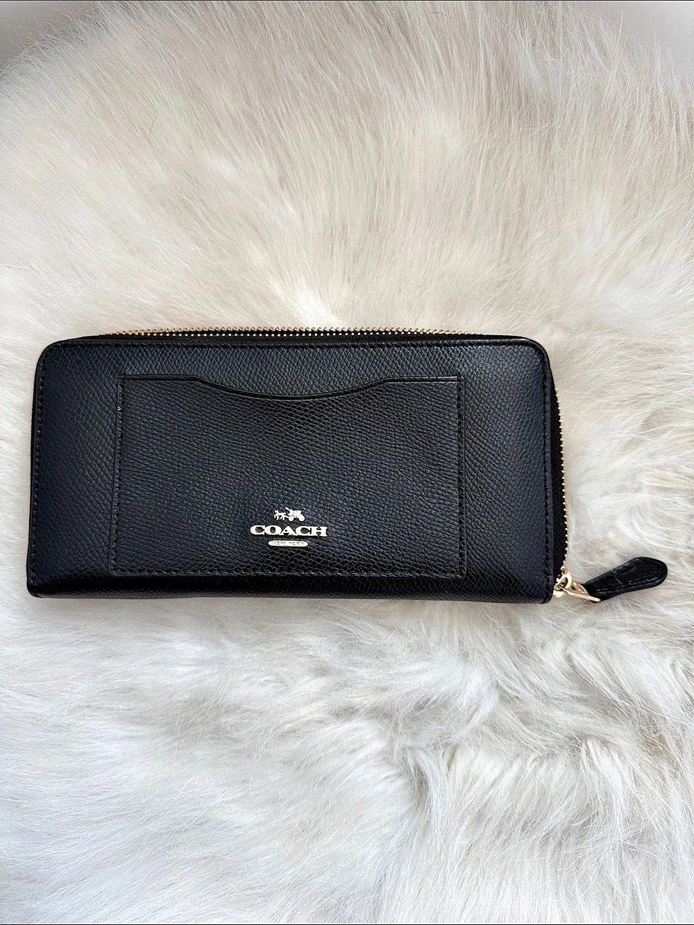 Coach Accordion Zip Wallet in Crossgrain Leather Black Zip-Around Wallet Like
